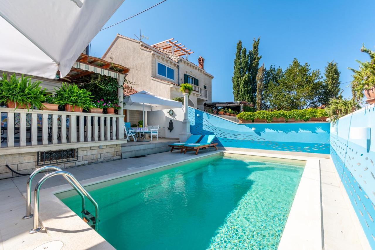 Apartments Villa Camellia - Adults Only سوبيتار المظهر الخارجي الصورة