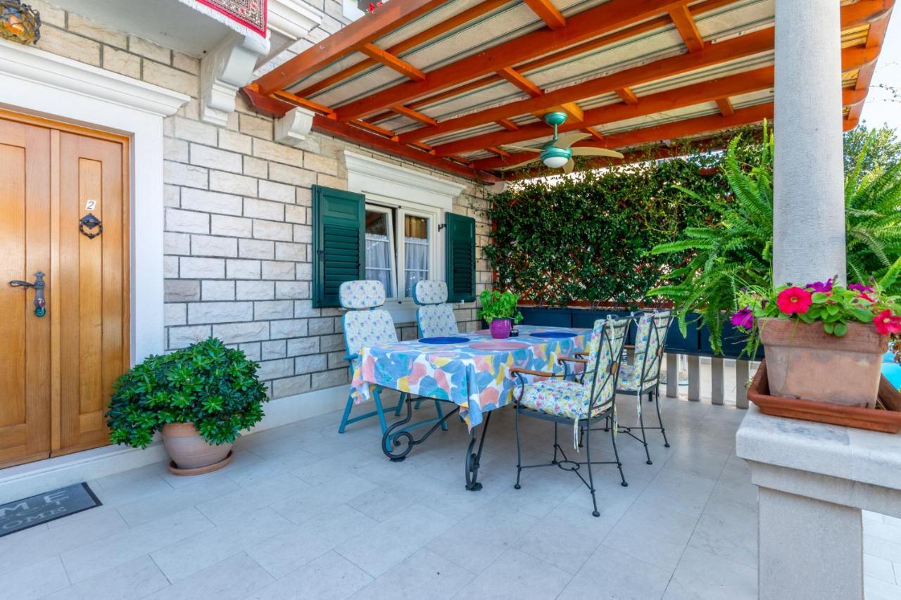 Apartments Villa Camellia - Adults Only سوبيتار المظهر الخارجي الصورة